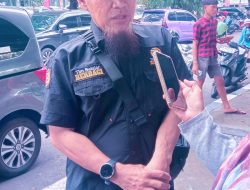 Tim Pelajar Berbagi Gandeng Binmas Polda Sulsel Menggelar Makan Gratis 