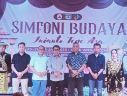Pj Bupati Morowali Drs. Yusman Mahbub M.Si mengapresiasi pagelaran Simfoni Budaya Inianto tepe asa yang di gagas IPPMIM-MAKASSAR