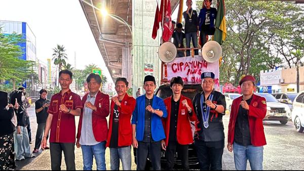 DPRD Sulsel Jadi Sasaran Amarah Mahasiswa, Krisis Ekonomi Jadi Pemicunya